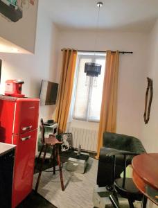 LE RETRO CHIC MARSEILLE proche GARE ST CHARLES , LE DOME ET LE CHAPITEAU