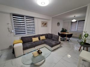 Le rêve Jacuzzi Sauna Cinéma Parking
