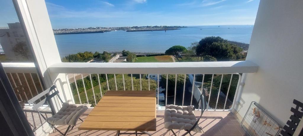 Appartement Le Richelieu Vue sur mer 25 Rue Philippe Vincent 17000 La Rochelle