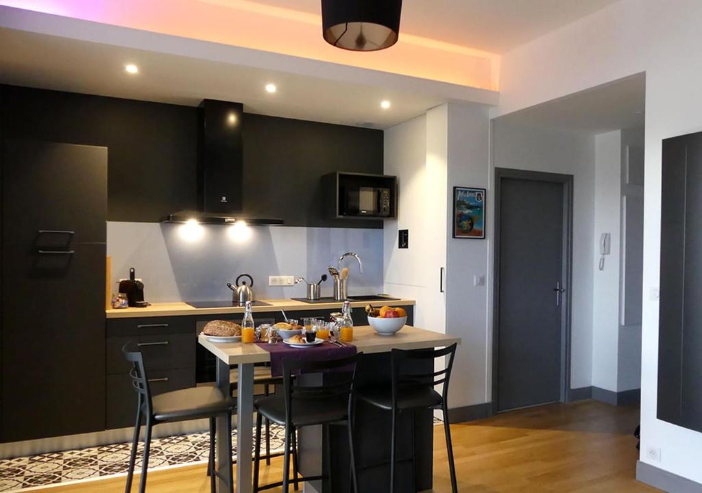 Le Riviera Lodge - Magnifique studio de 35m2 avec terrasse panoramique et garage privatif 7 Place des Thermes, 73100 Aix-les-Bains