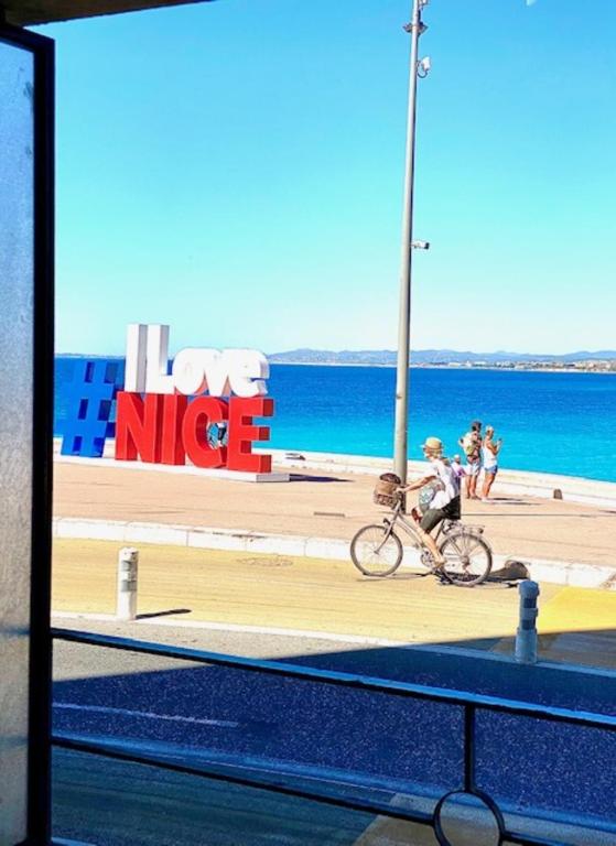 LE ROCAMARE -Superb-Atypical Sea view-A.C-WIFI 9 Quai Rauba Capeu, 06300 Nice