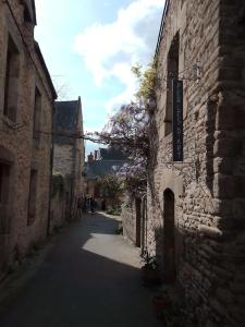 Le Roche B