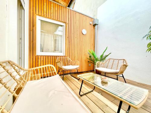 LE ROSACKER - Appartement 2 chambres - 2 salles d'eau - Terrasse bois - Stationnement gratuit 2 places en enfilade - Centre Ville