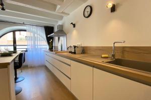 Le Royal 4 - Appartement pour 4 personnes au centre ville