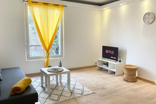 Le Royal Cosy - Spacieux T2 - Proche Chantilly, Paris & Astérix