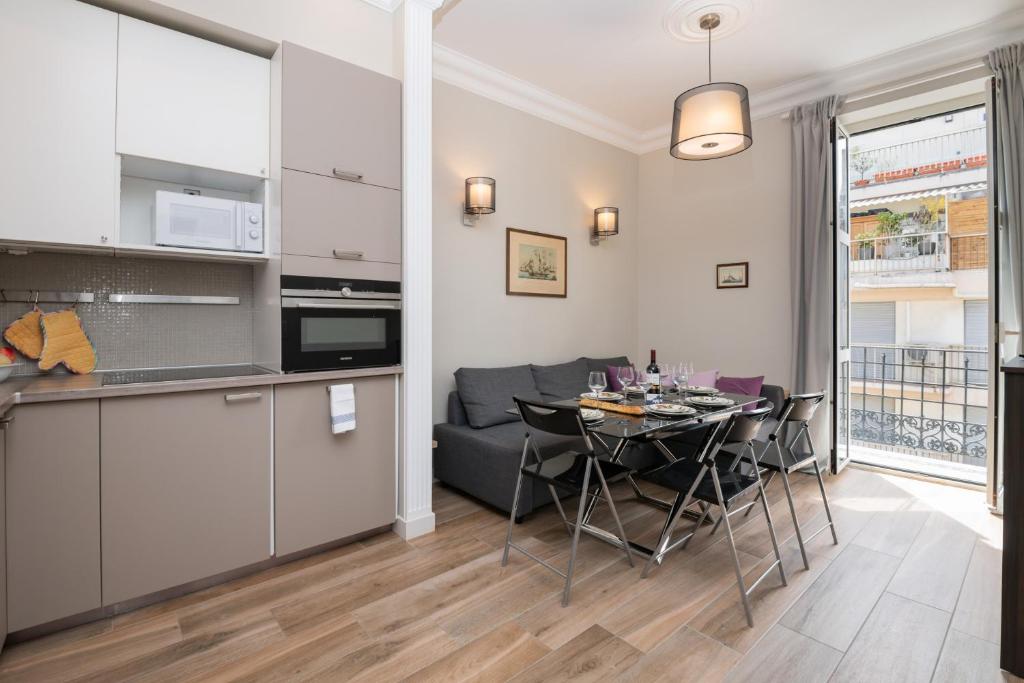 Le Sailboat, great 3-room with A/C in the center of Nice 4 Rue Joseph Fricero, 06000 Nice