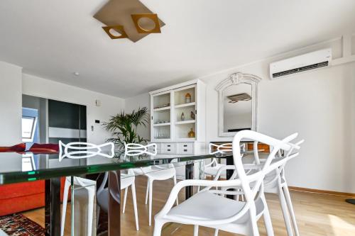 Le Saint-Eloi Luxury Apt private parking with AC 6 pers Colmar old town