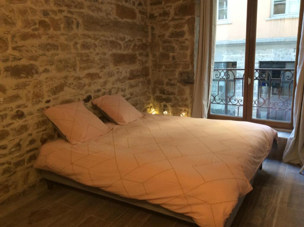 Le Saint-Georges 70 Rue Saint-Georges, 69005 Lyon