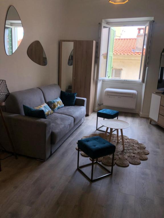 Le Saint-Michel 7 Rue Saint-Michel, 06500 Menton
