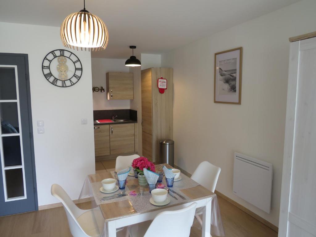 Le Saint-Saëns, bel appartement avec jardin à deux pas du centre et de la digue Appartement 0.2 13 Rue du Docteur Vautrin, 62930 Wimereux
