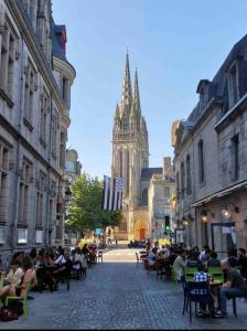 Appartement LE SAINTE CATHERINE - T2 - Calme - Wifi - Centre ville - Préfecture BIS FOND DE COUR ETAGE 1 14 Rue Sainte-Catherine 29000 Quimper Bretagne