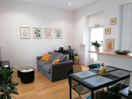 Le SAMBIN-TERRASSE -CENTRE VILLE -CHAMBRE AU FRAIS-RELAX