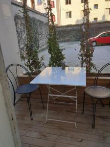 Le SAMBIN-TERRASSE -CENTRE VILLE -CHAMBRE AU FRAIS-RELAX