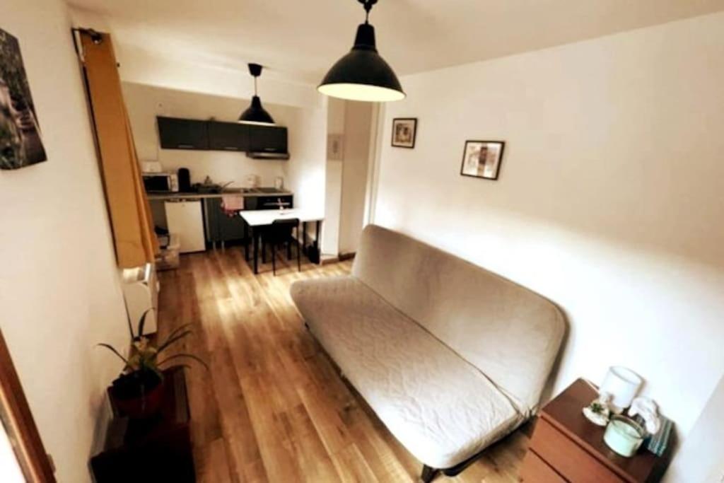 Appartement LE SANDRO / INTRA-MUROS / CLIM / WIFI / NETFLIX 9 Rue Bernheim Lyon 84000 Avignon