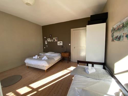 Le Sartre - appartement dans maison classée, jardin & parking !