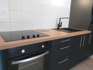 Le Savoie Appartement 2 chambres 3 couchages ,balcon et parking privé