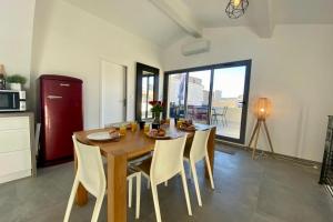 Le Secret P4 with terrace and pool