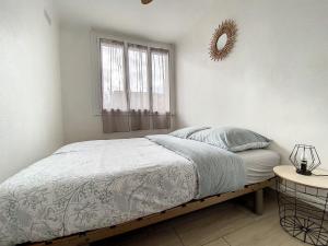 Le St Martin, T2 PARKING, CAVE, WIFI, proche centre