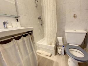 Le St Martin, T2 PARKING, CAVE, WIFI, proche centre