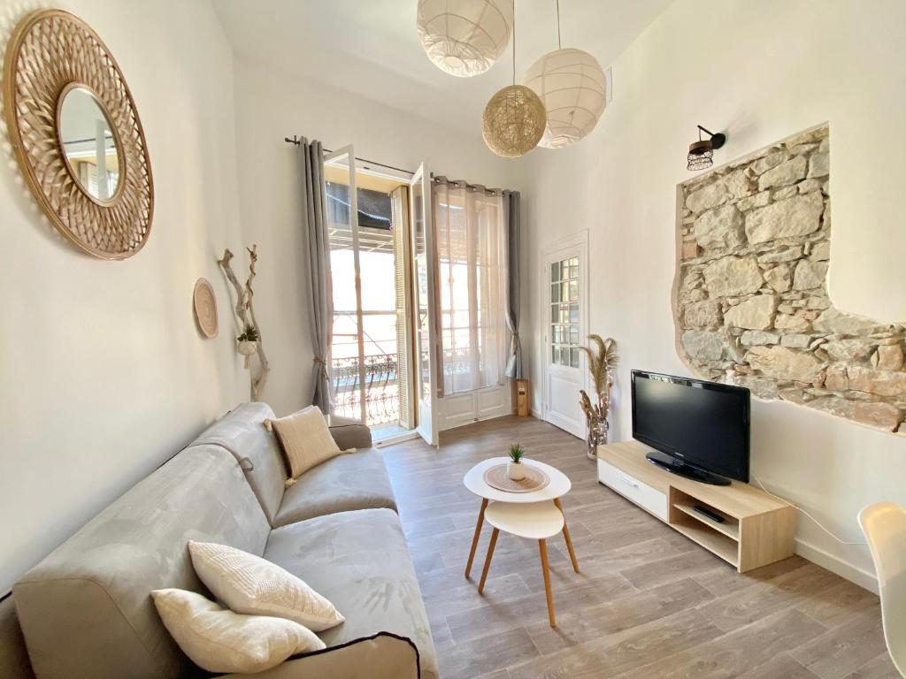 Appartement Le St Roch 2 2 eme étage 40 Rue Partouneaux 06500 Menton