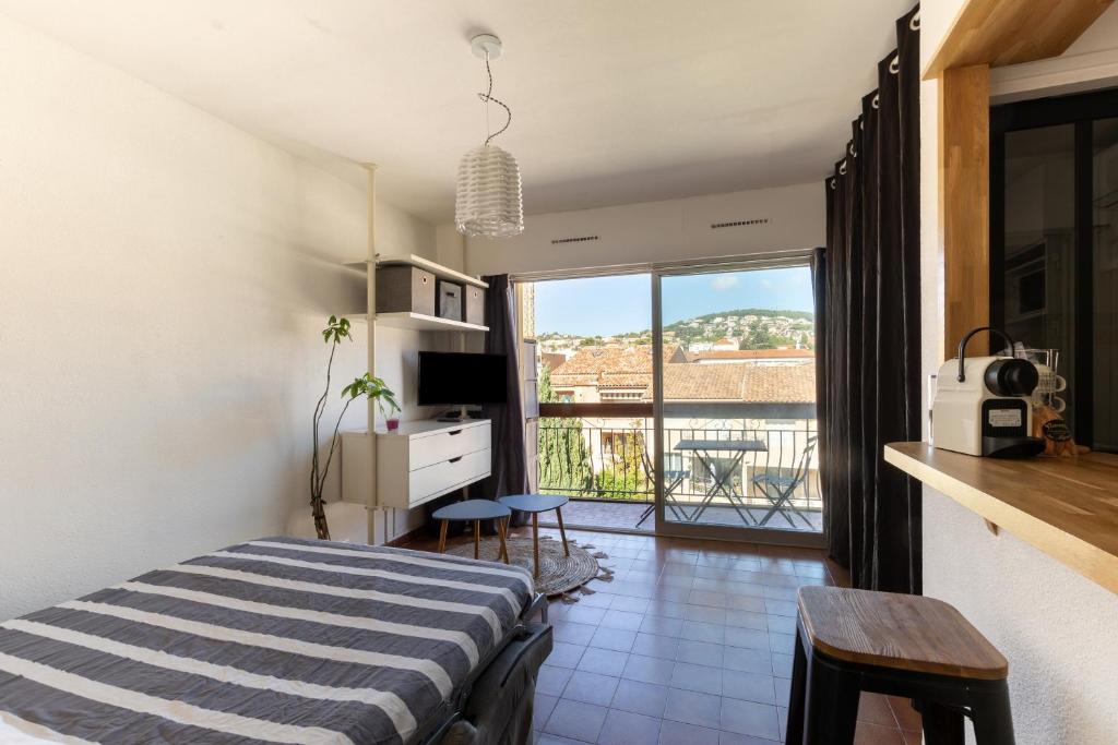 Appartement Le Stella 10 rue des Écoles - résidence le Stellamare 83150 Bandol