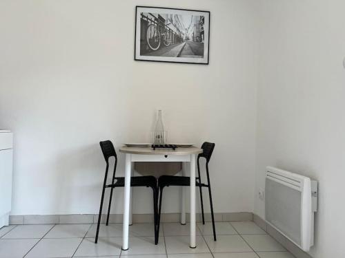 Le Studio 36 à Nîmes, Wifi, Balcon