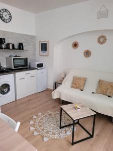 Appartement Le Studio 64 64 Rue Pierre Loti 17300 Rochefort -1