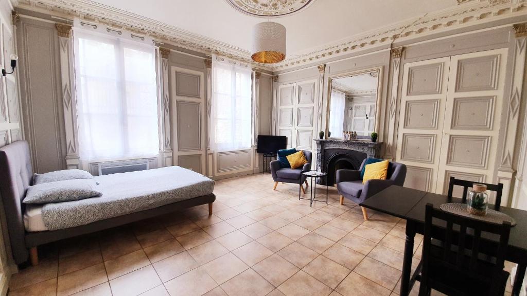 Appartement Le studio avec parking privé 99 Boulevard Charles V 14600 Honfleur