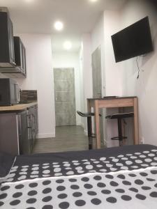 Appartement le studio de Molière 21 rue Molière 03100 Montluçon Auvergne