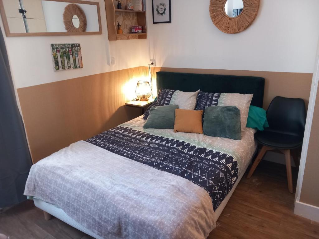 Appartement Le studio des halles avec climatisation 15m2 2ème étage avec ascenseur 4 Rue Baptiste Limouzy 11100 Narbonne