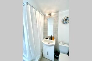 Appartement Le Studio du soleil et du sourire Rue des Genêts 30900 Nîmes Languedoc-Roussillon