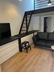 Le studio mezzanine