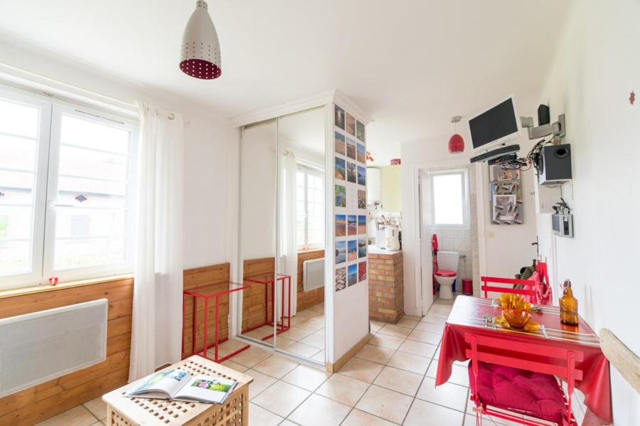 Appartement Le Studio Rouge de la Gare 7 rue de la Gare 40480 Vieux-Boucau-les-Bains