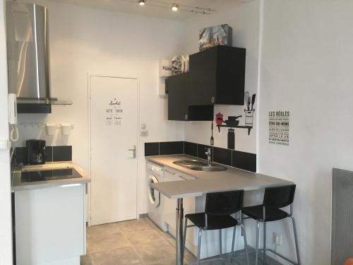 Le Suffren studio meublé