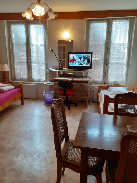 Appartement LE SULTAN DU THERON 1er Etage 77 Rue Chaussade   1e  et  4em Etages 43000 Le Puy-en-Velay