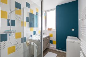 Le Suroit by Cocoonr