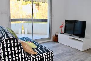 LE TAMARINA P2 avec parking - piscine proche plage