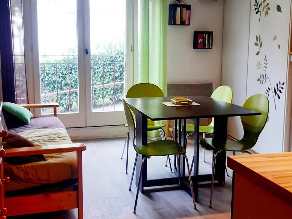 Le Tendance : Studio avec Jardin 91080 Evry-Courcouronnes