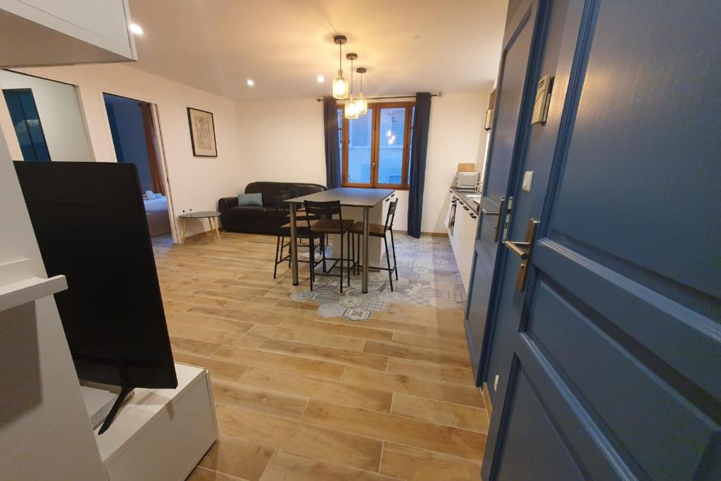 Appartement Le Thiou - Apartment for 4 people 5 minutes from the center 11 avenue du thiou 74000 Annecy