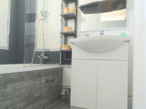 Le Tigre - Appartement centre-ville au calme, parking privé