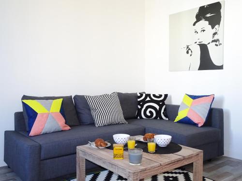 Le Trendy: 2-room 2 blocks from the beach