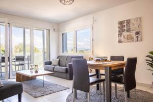 LE TRESUM - Garage, Balcon & Vue lac!