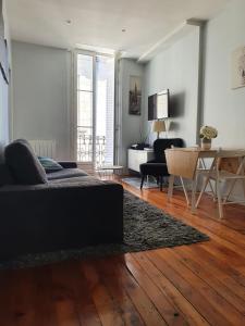 Appartement Le triangle d or Étage 3 2 Rue Entre 2 Murs 33000 Bordeaux Aquitaine