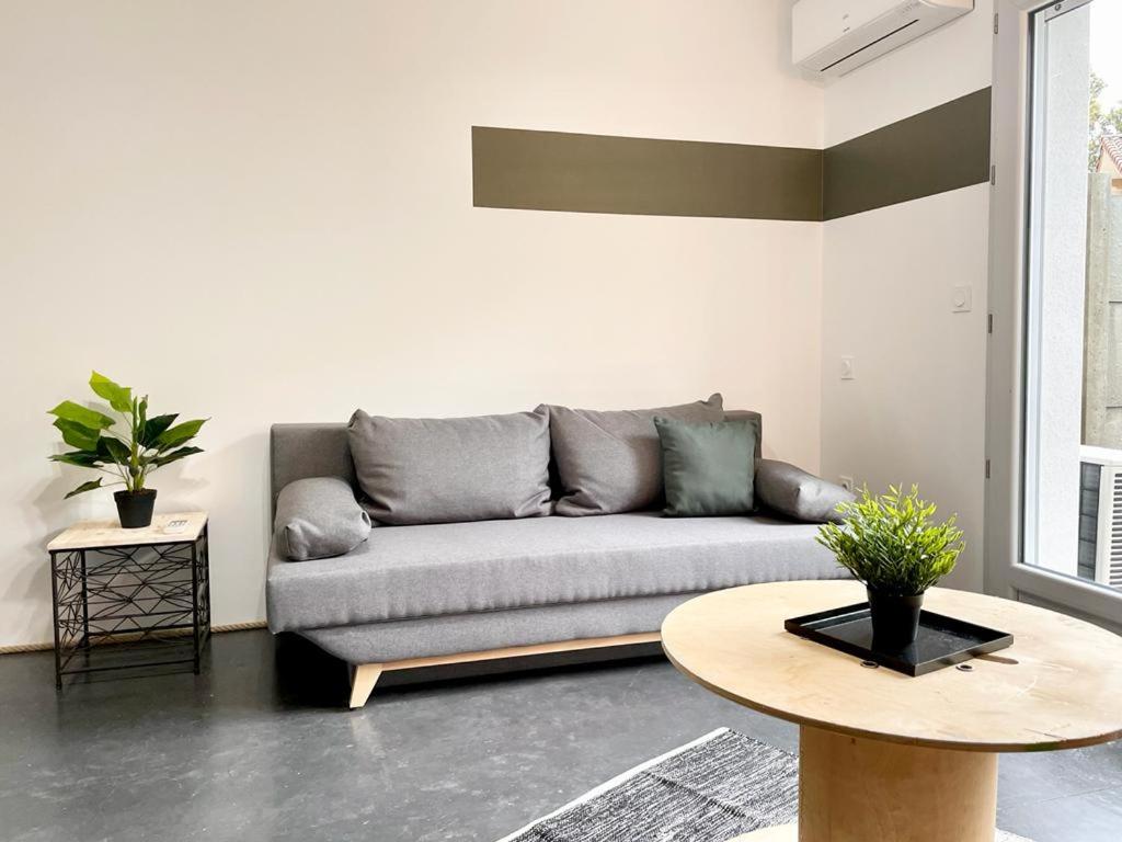 Appartement Le Tropical - tout confort - parking & terrasse privée 520 Rue du Ruisseau 40000 Mont-de-Marsan