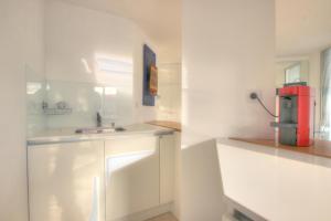 Le Versaille two bedrooms