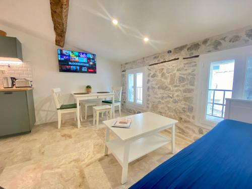 Le Vieux Port 3 By SCLS Locations