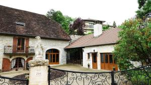 Appartement Le vieux Pressoir 210 Grande Rue 39210 Saint-Germain-lès-Arlay Franche-Comté