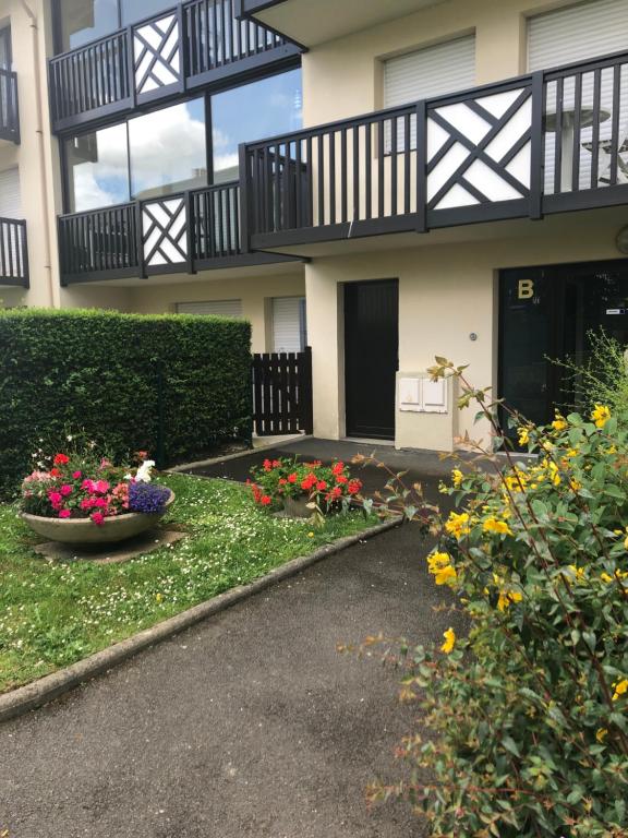 Appartement Le Villergeois 5 pers très proche mer 1er étage 3 Rue des Martrois 14640 Villers-sur-Mer