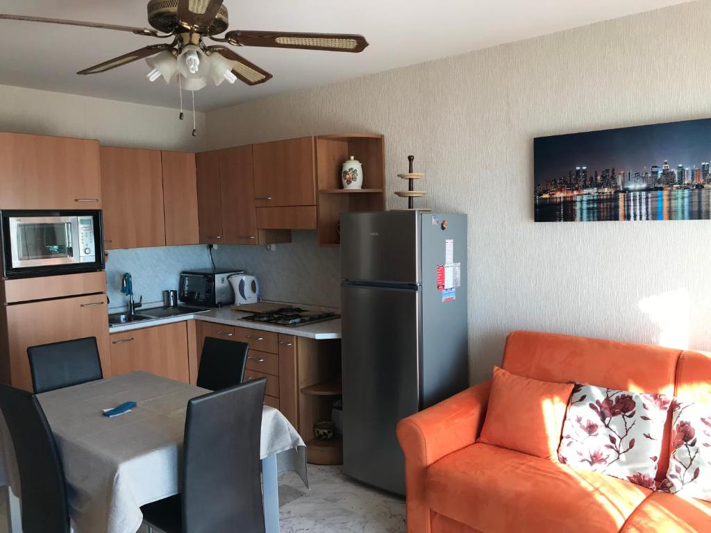 Le Vina del Mar Bloc B Bloc B 1 13 E Avenue Aristide Briand, 06500 Menton