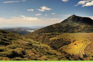 le VULCAN *** 65 m2 vue sur le PUY de DÔME